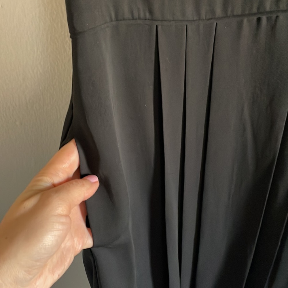 Banana Republic pleated dress - Picture 5 of 7
